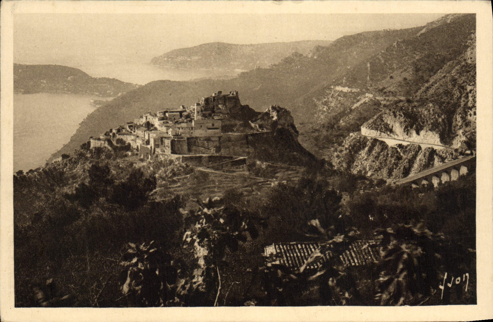 CPA Eze Vue Generale du Village