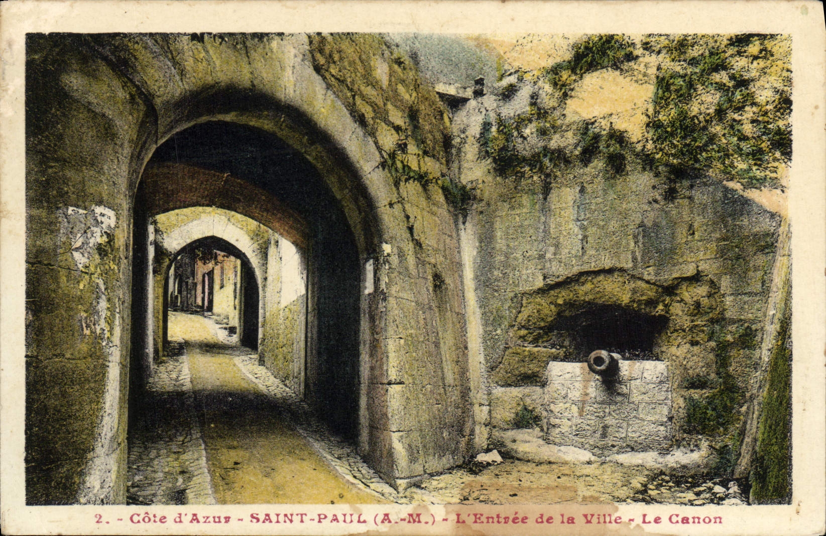 VINTAGE POSTCARD Saint Paul the Entry of the City the gun