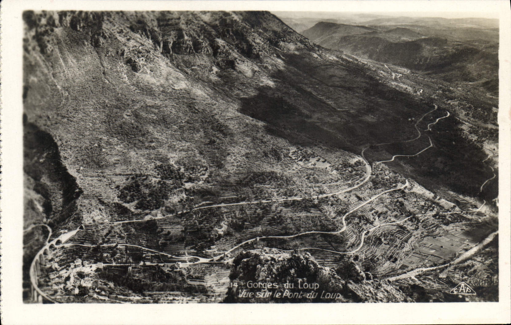 CPM Gorges du Loup Vue sur le pont du loup
