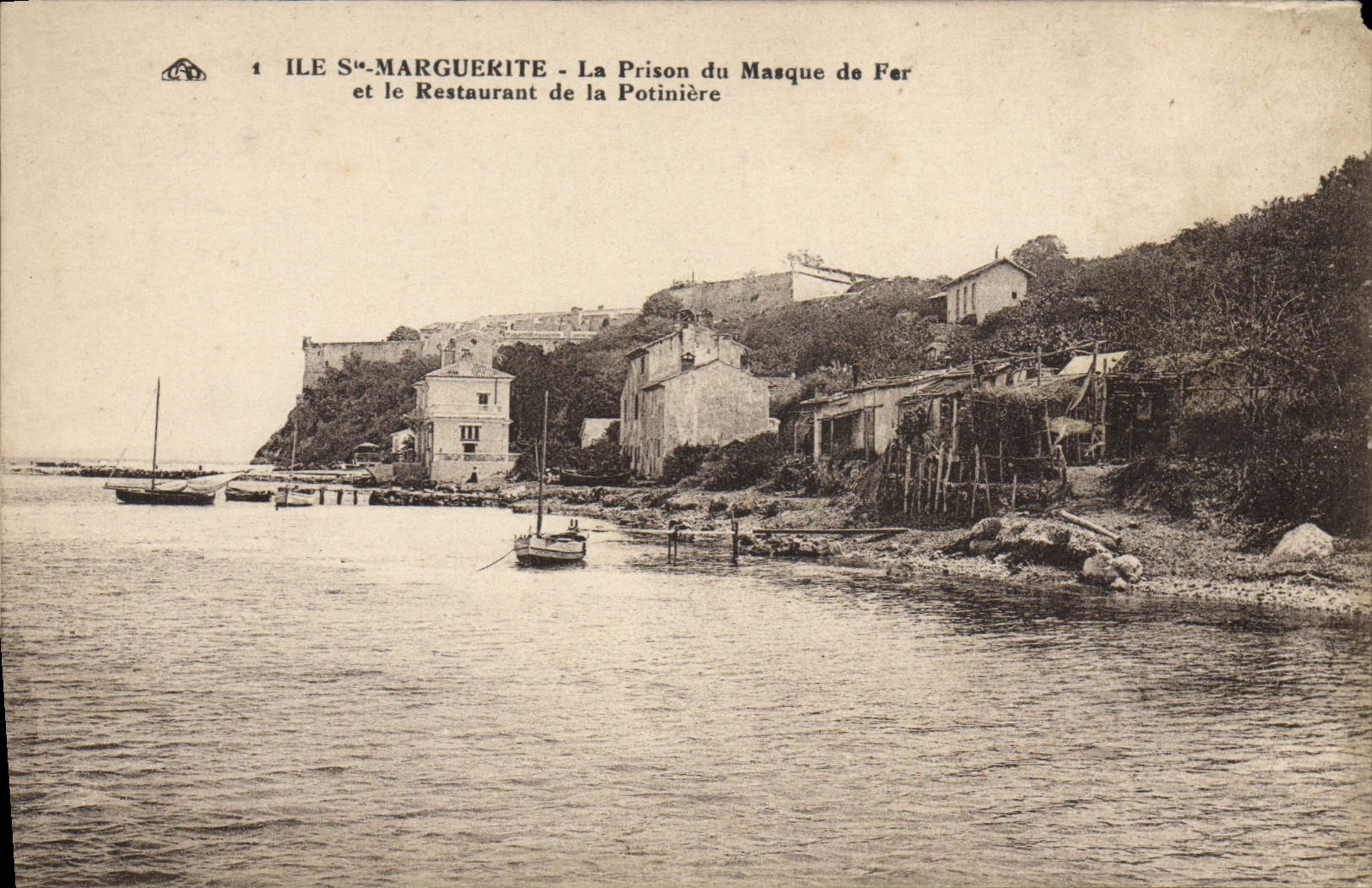 CPA Ile St Marguerite La Prison du Masque de Fer et le Restaurant de la Potinere