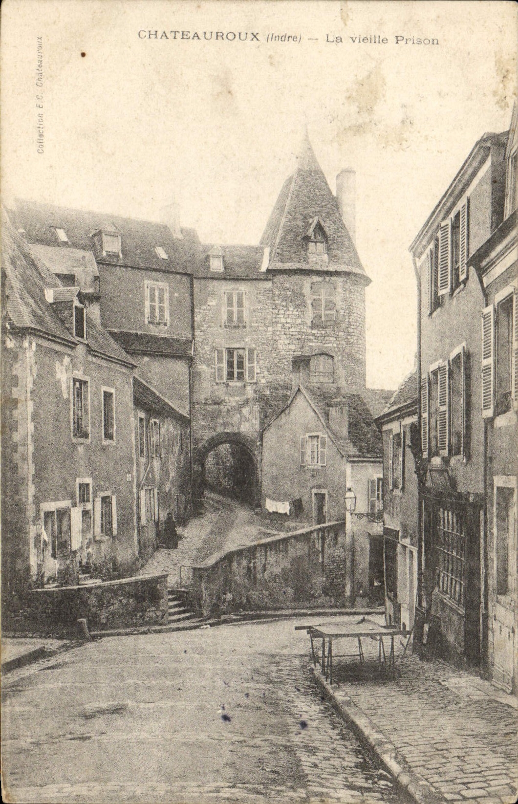 CPA Chateauroux La Vieille Prison
