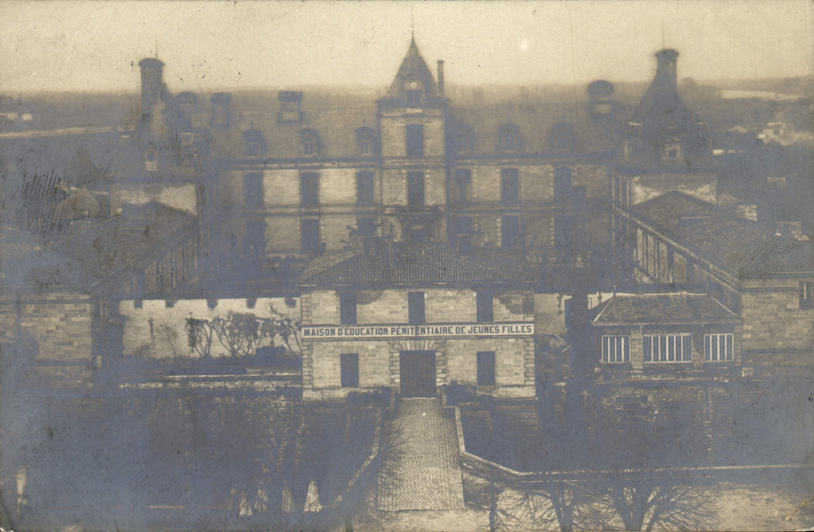 Postal photo casa de la penitenciaría de la prisión de las chicas jóvenes de la educación