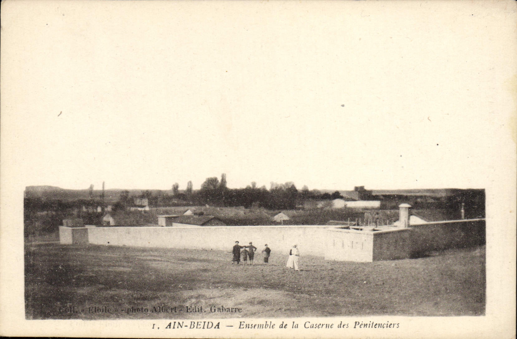VINTAGE POSTCARD Ain Beida Together of the Barracks of the penitentiaries Prison