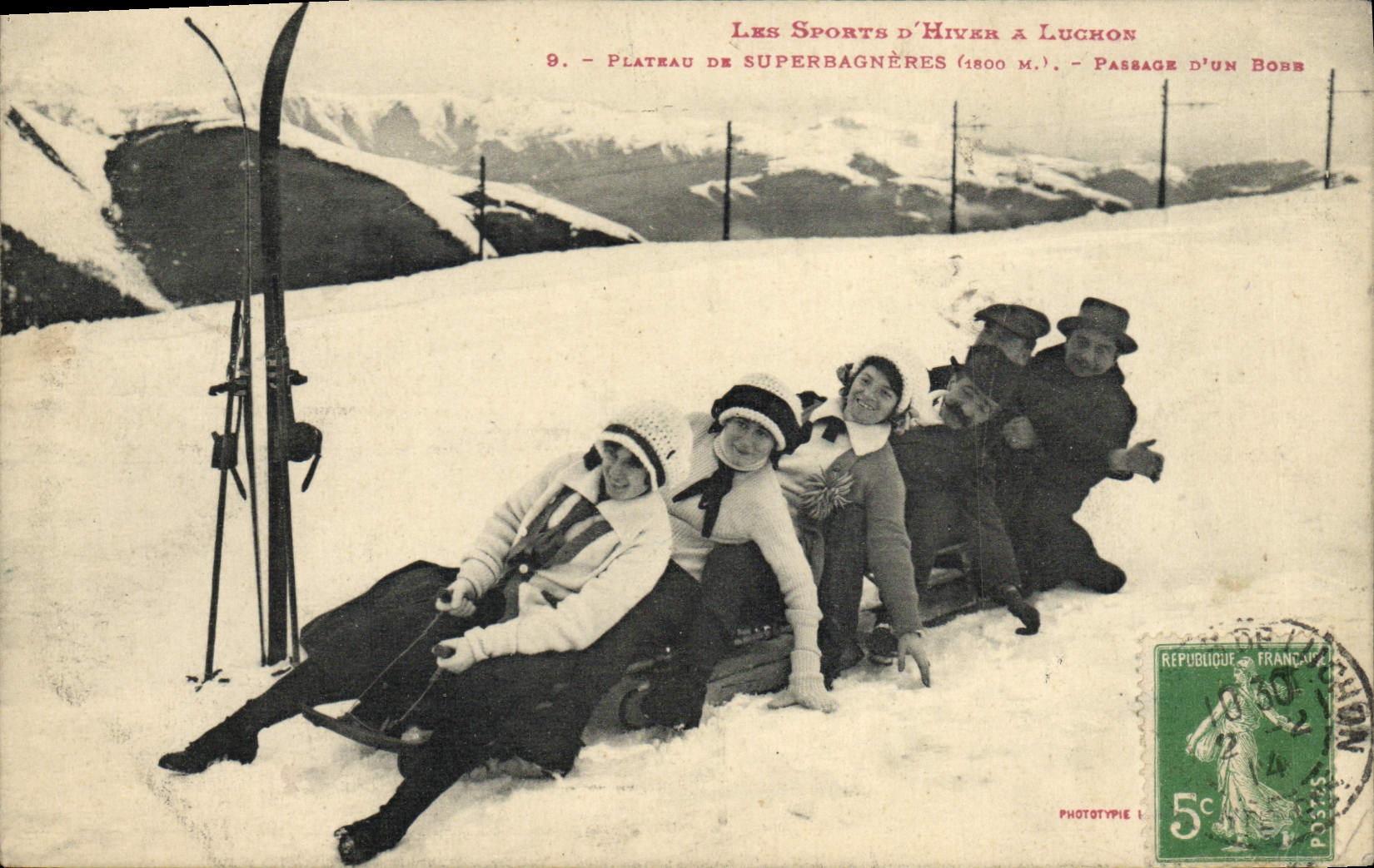 VINTAGE POSTCARD Winter sports Ski Plate of Superbagneres Passage of Bobb Luchon