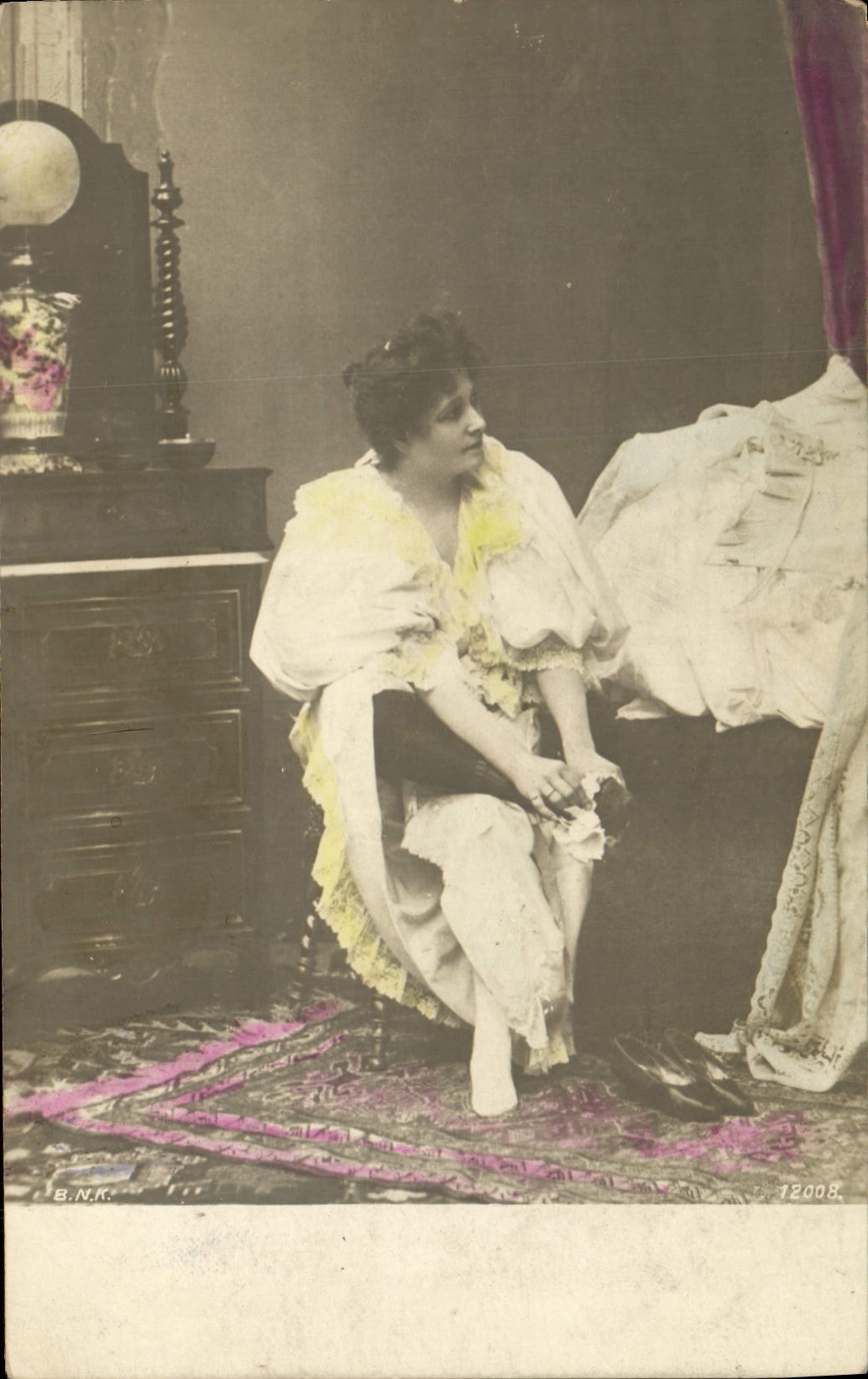 CPA Femme Nu erotique