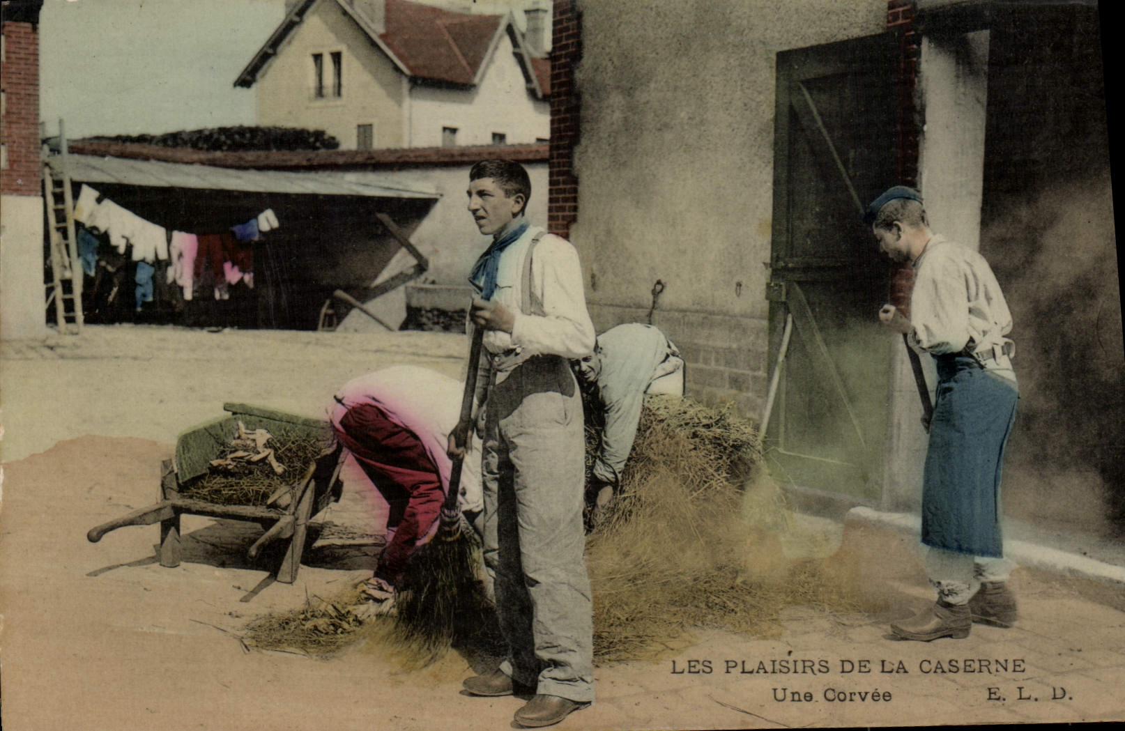 CPA Militaria Caserne Une corvee