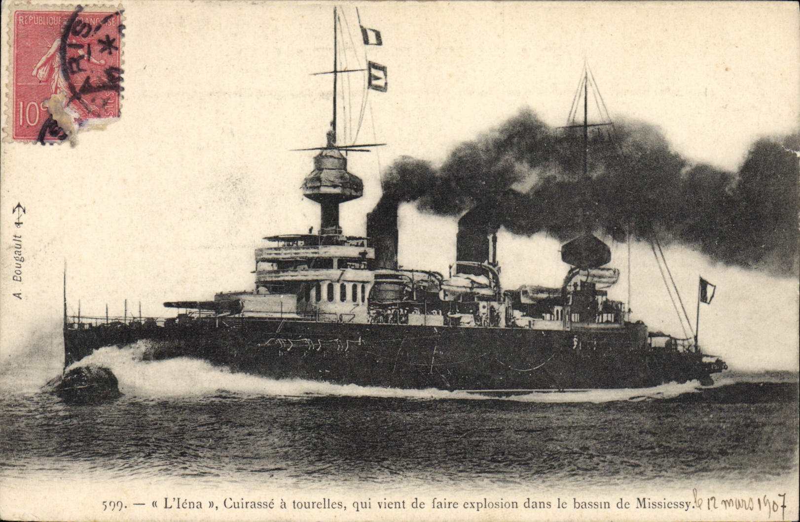 CPA Bateau de guerre Le Iena Cuirasse a tourelles Bassin de Missiessy 
