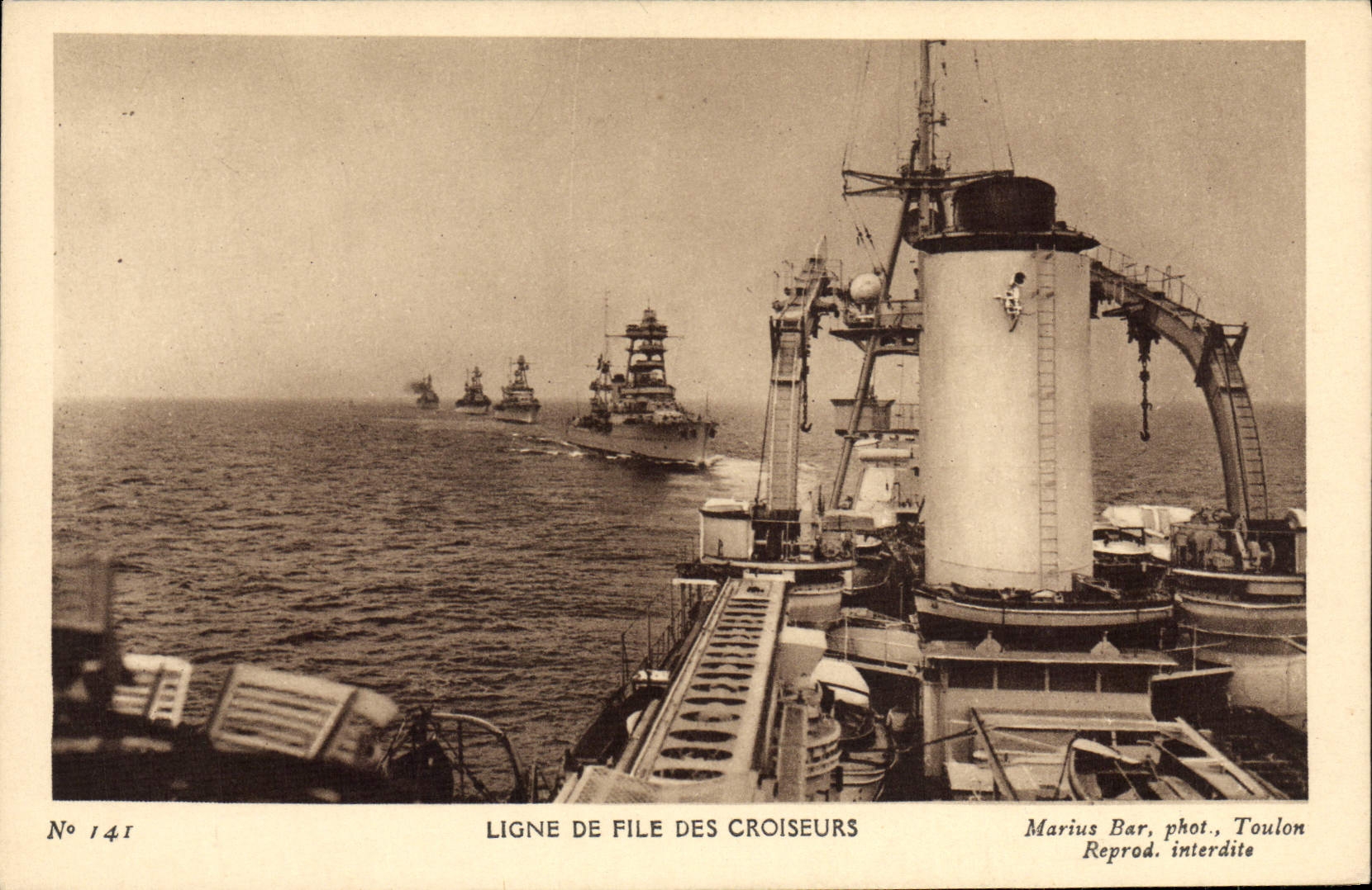 CPA Bateau de guerre Ligne de file des croiseurs 