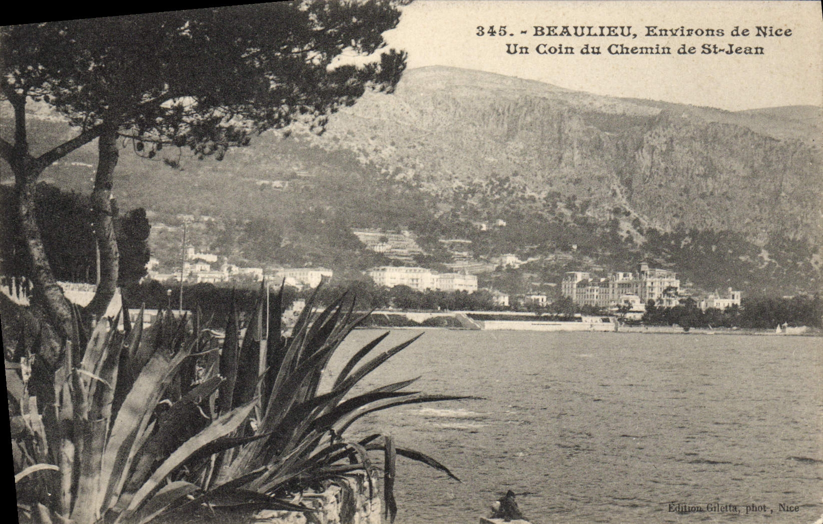 CPA Beaulieu Environs de Nice Un Coin du Chemin de St Jean