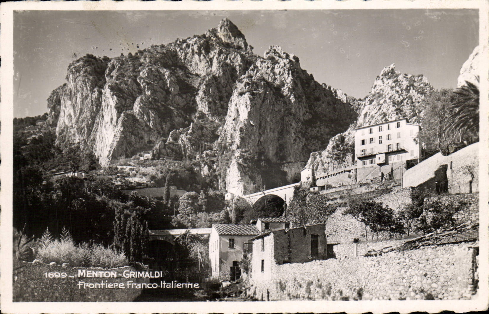 CPM Menton Grimaldi Frontiere Franco italienne 