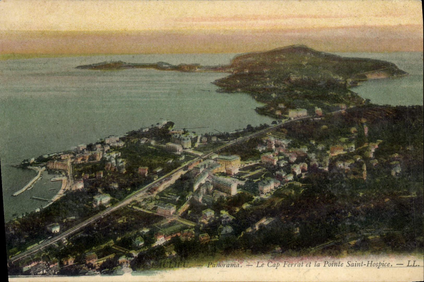 CPA Beaulieu Panorama Le Cap Ferrat et la pointe Saint Hospice