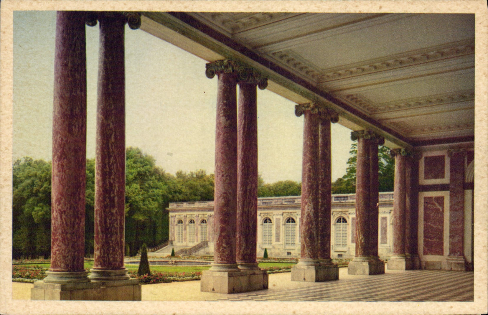 CPA Versailles Le grand Trianion Le peristyle