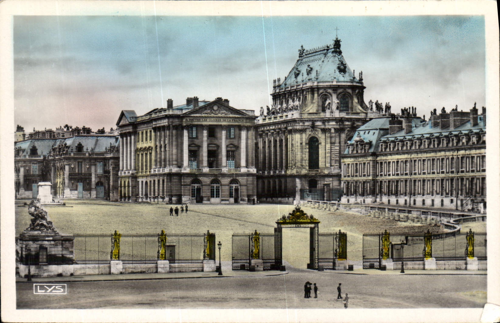 CPA Versailles Entree du Chateau 