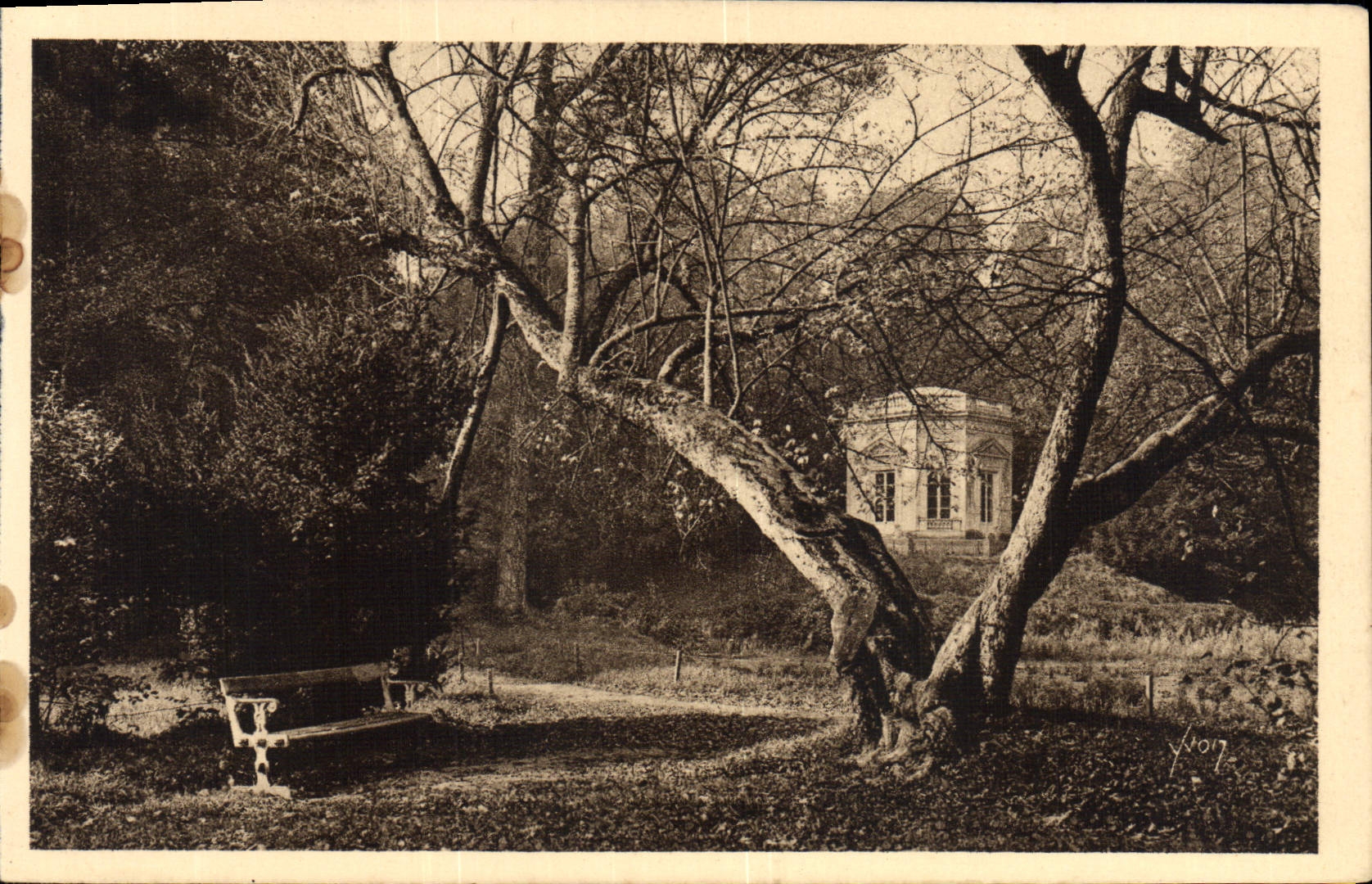 VINTAGE POSTCARD Versailles Small Trianon the temple of the music