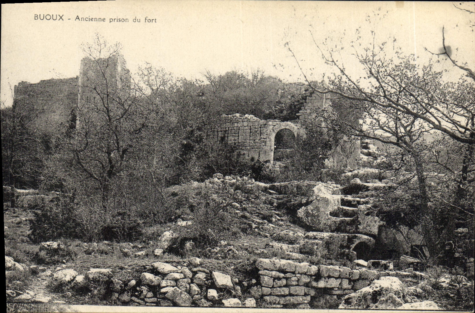 Prisión vieja de la prisión de Buoux de la POSTAL de la VENDIMIA de la fortaleza