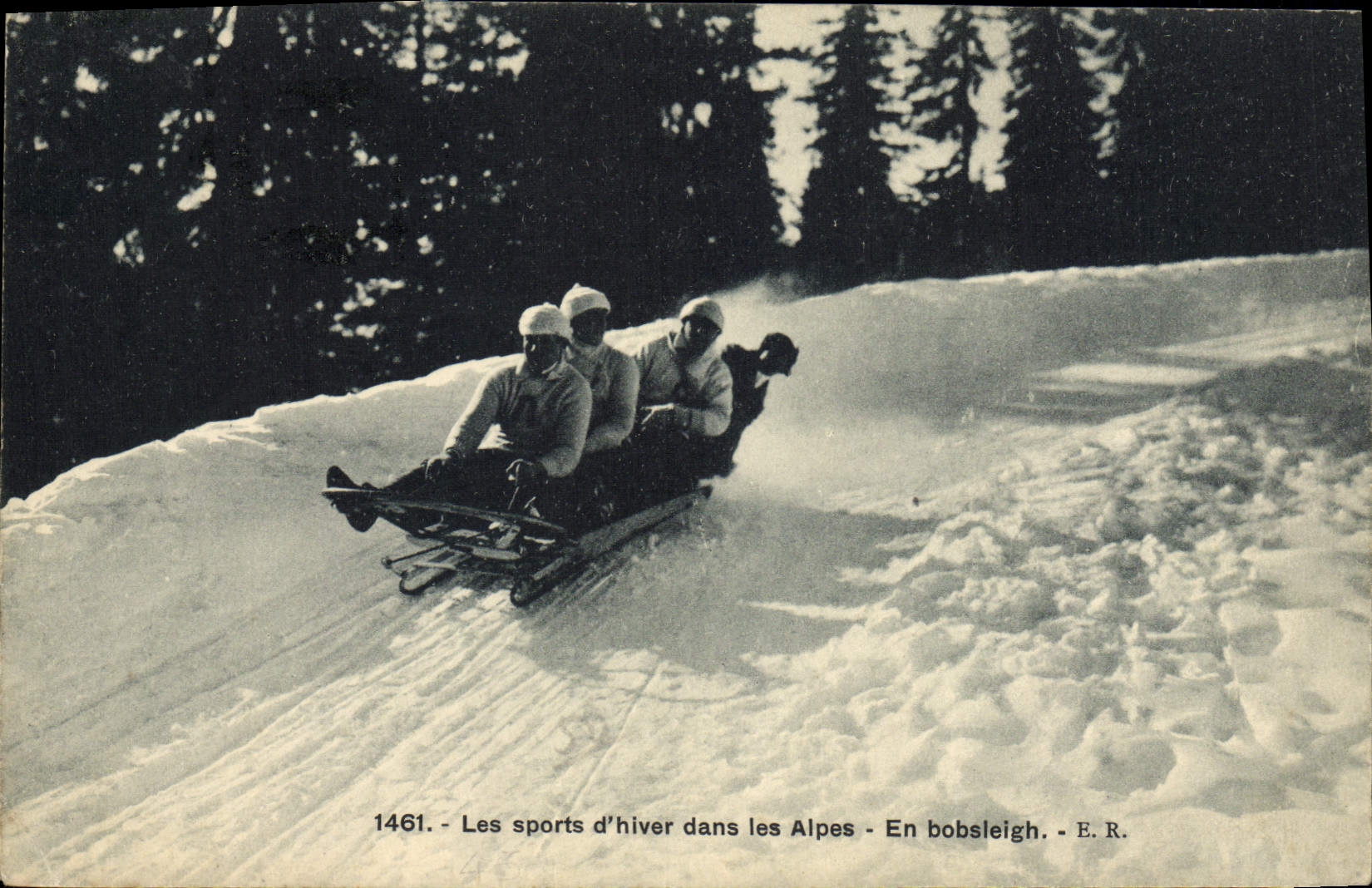 CPA Sports d'hiver Ski en Bobsleigh en vitesse