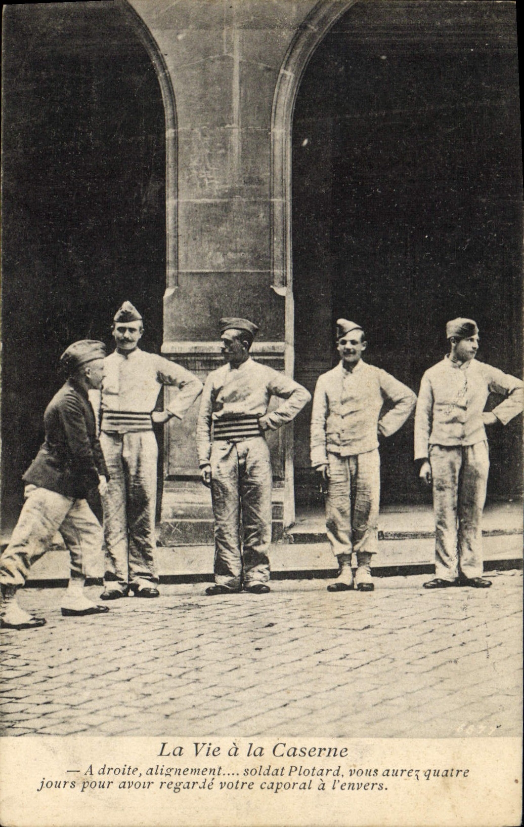 CPA Militaria Caserne Soldat Plotard 