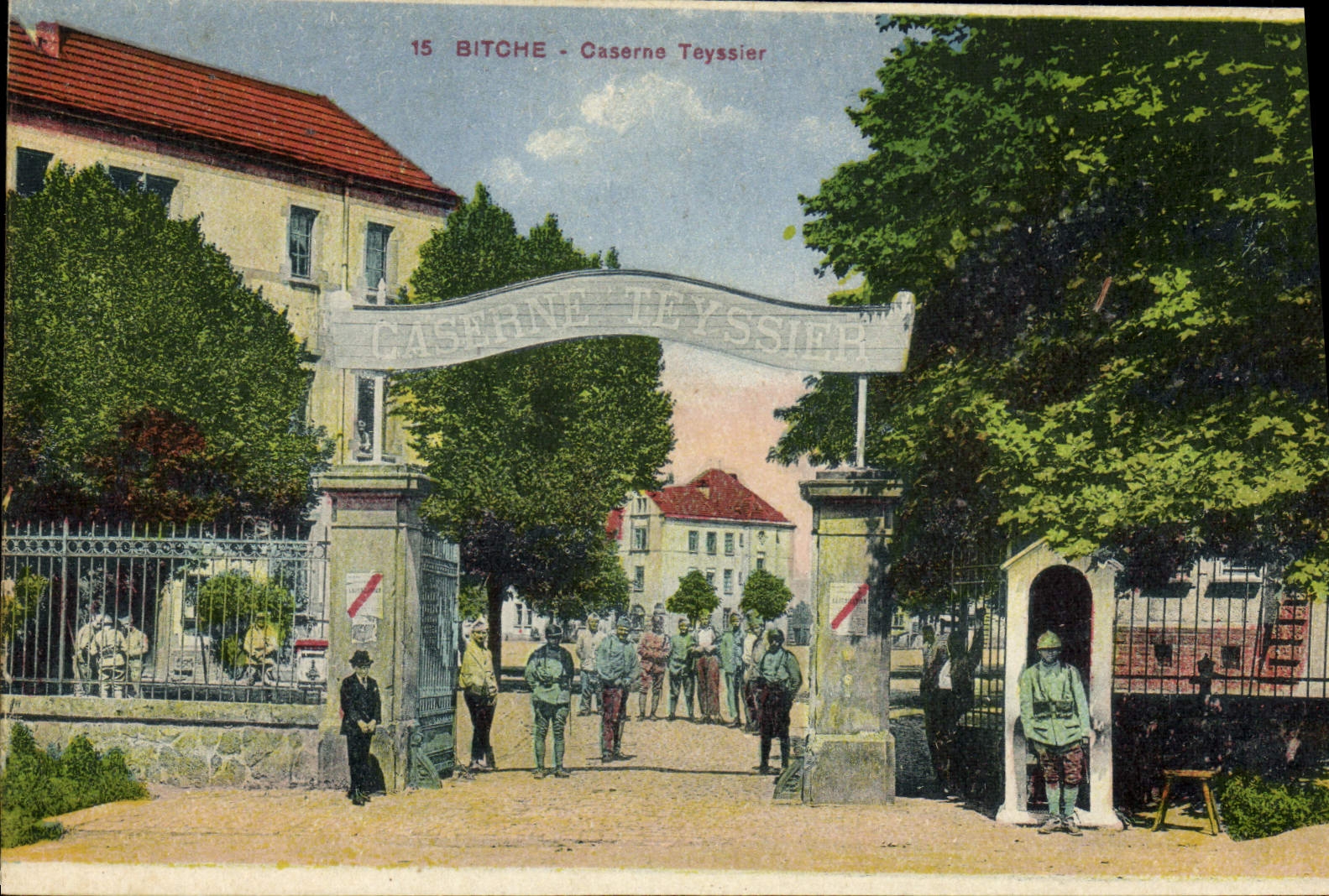 La POSTAL Militaria de la VENDIMIA acuartela los cuarteles de Bitche Teyssier