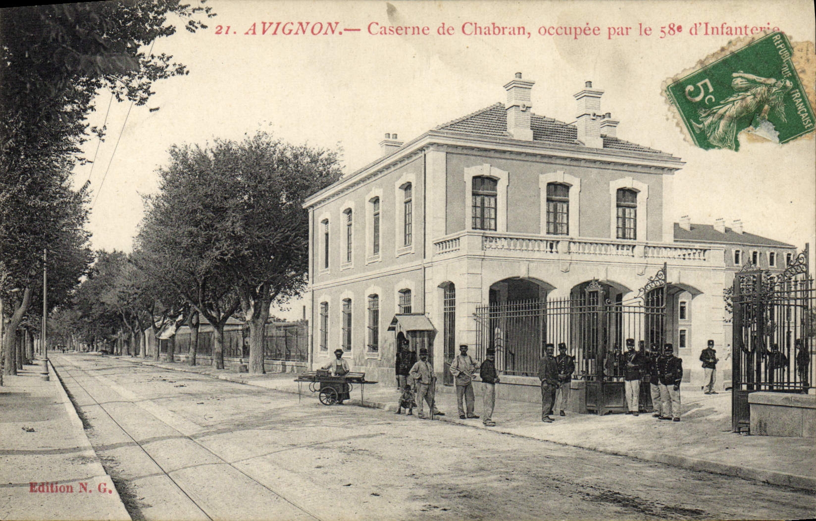 La POSTAL Militaria de la VENDIMIA acuartela los cuarteles de Avignon de Chabran 38eme de la infantería