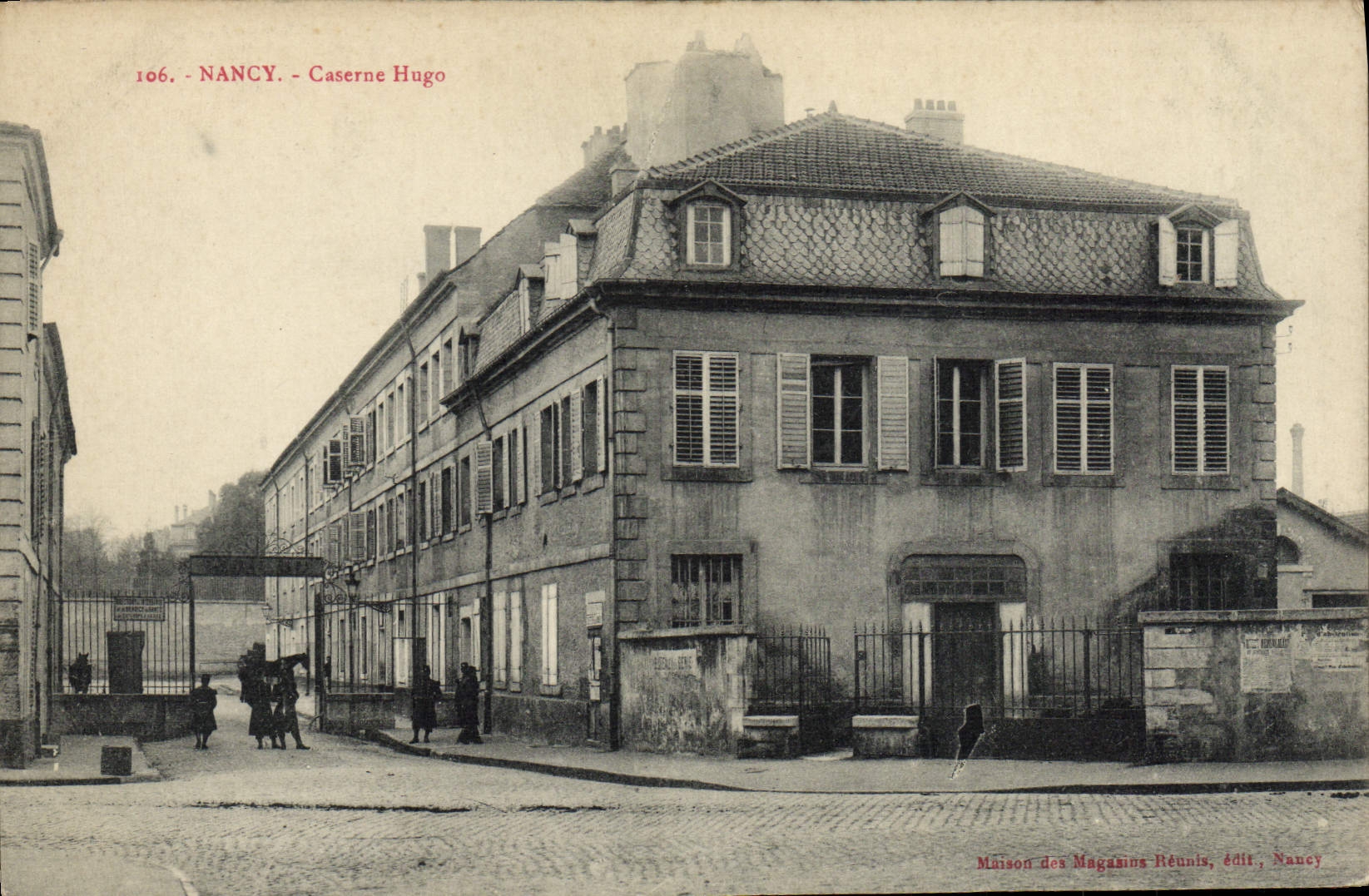 La POSTAL Militaria de la VENDIMIA acuartela los cuarteles de Nancy Hugo