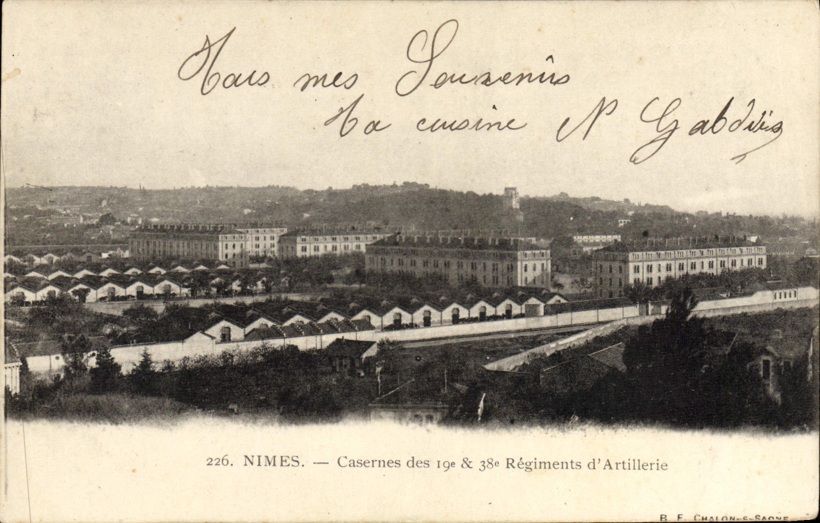 CPA Militaria Caserne Nimes Casernes des 19 et 38eme regiments d'artillerie