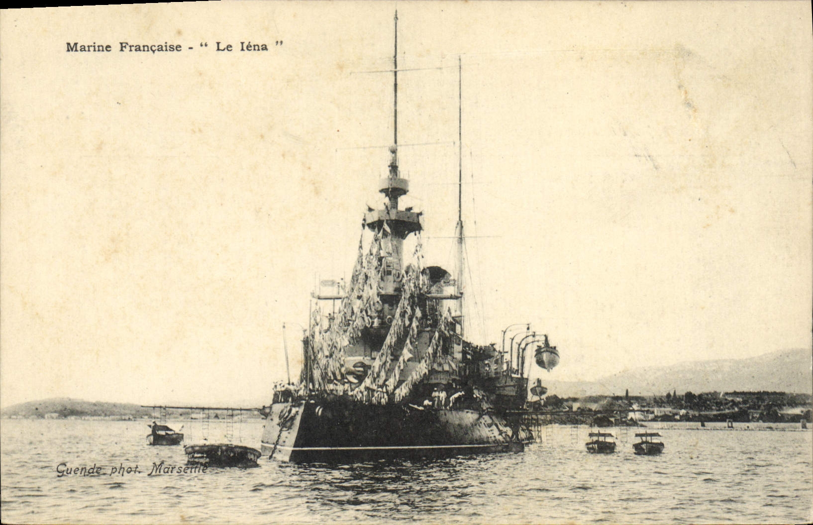 CPA Bateau de guerre Le Iena 