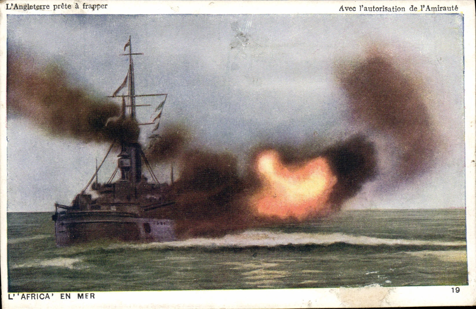 CPA Bateau de guerre L'Africa en mer 