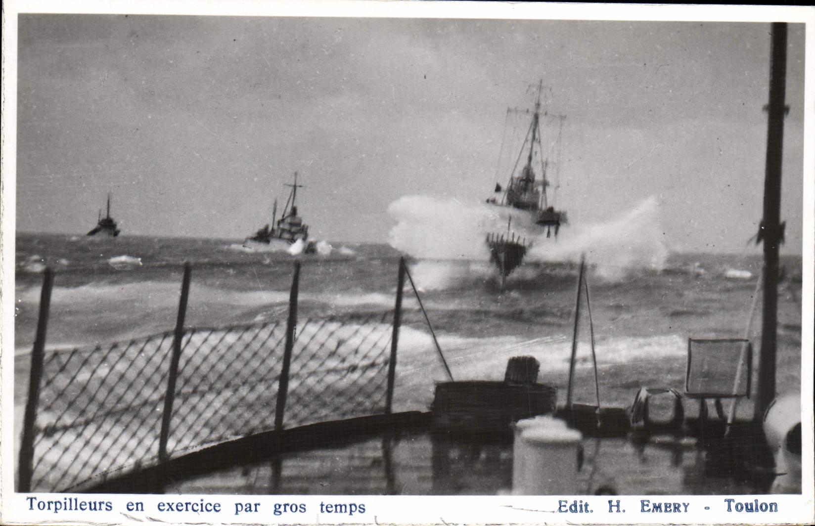 VINTAGE POSTCARD Warship Destroyers in exercise by heavy weather
