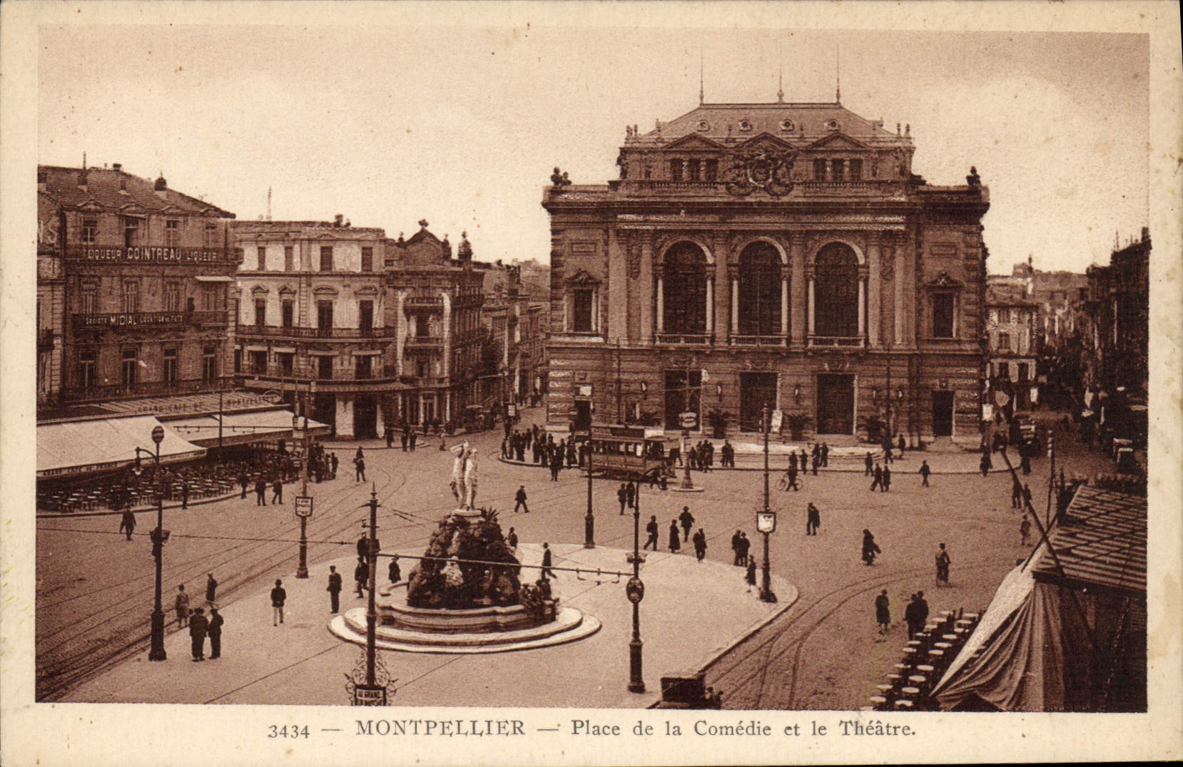 VINTAGE POSTCARD Place of the comedy and the Montpellier Theater