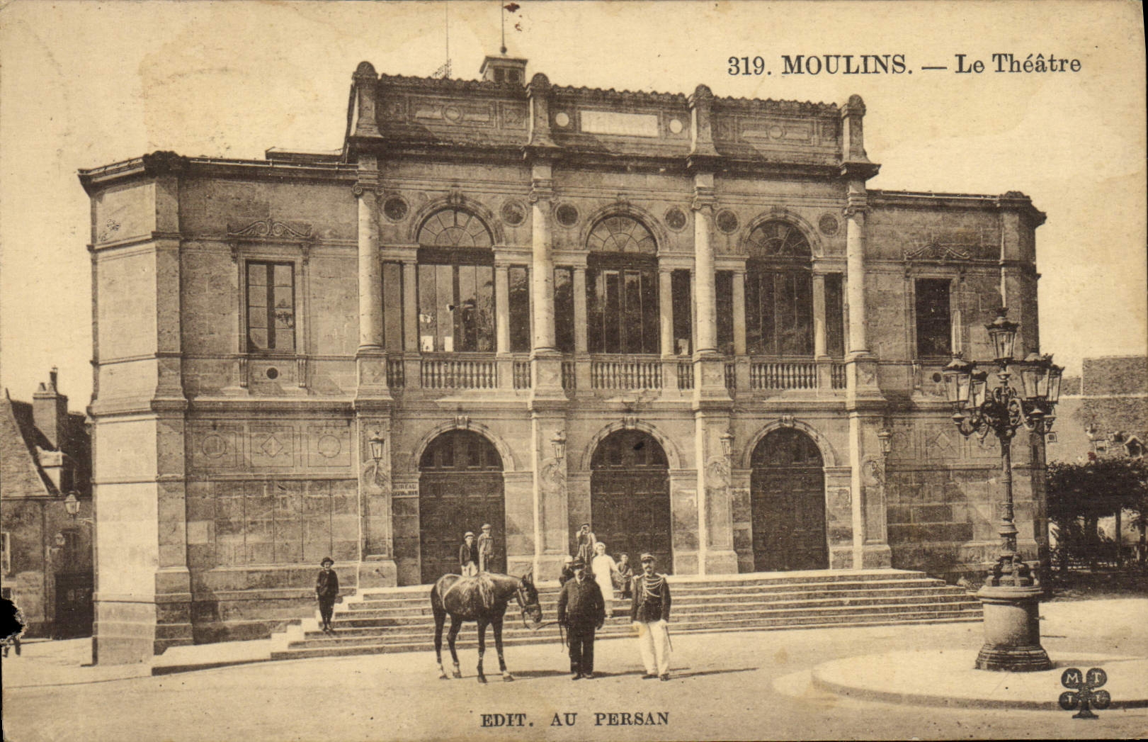 CPA Theatre Moulins Cheval Militaria
