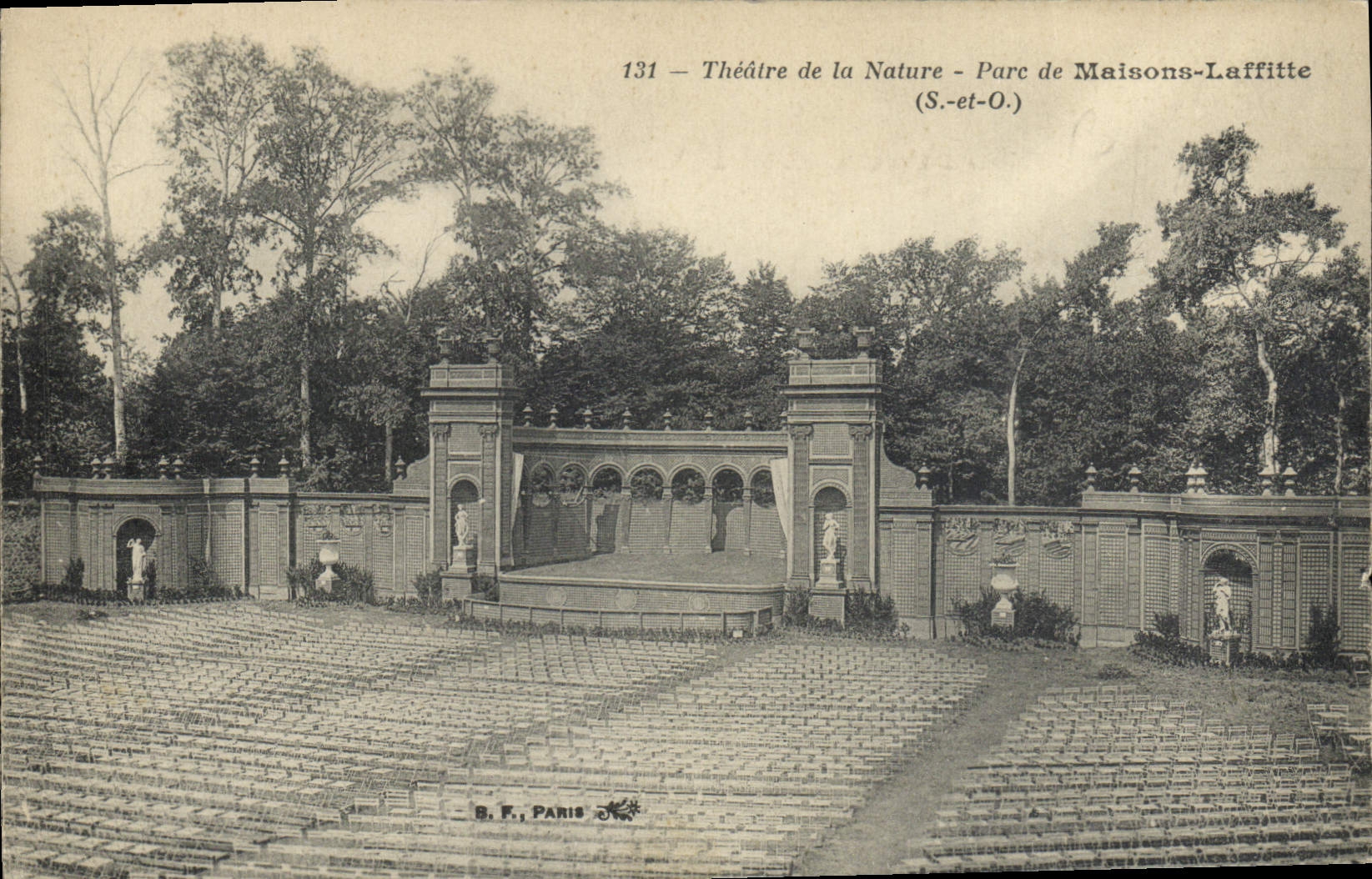 VINTAGE POSTCARD Theater of nature park of Laffitte Houses
