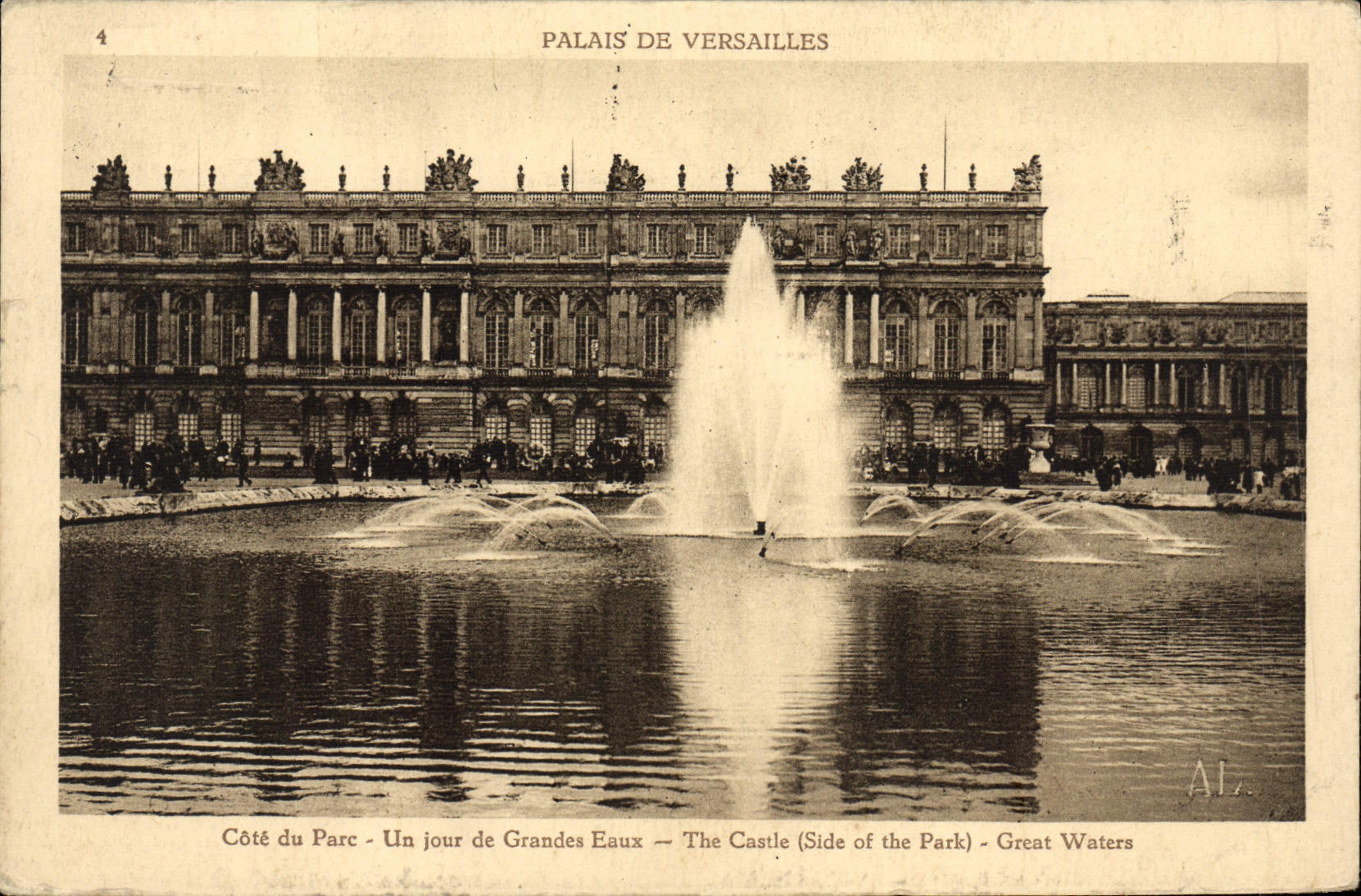 CPA Palais De Versailles Cote du parc Un jour de grandes eaux 