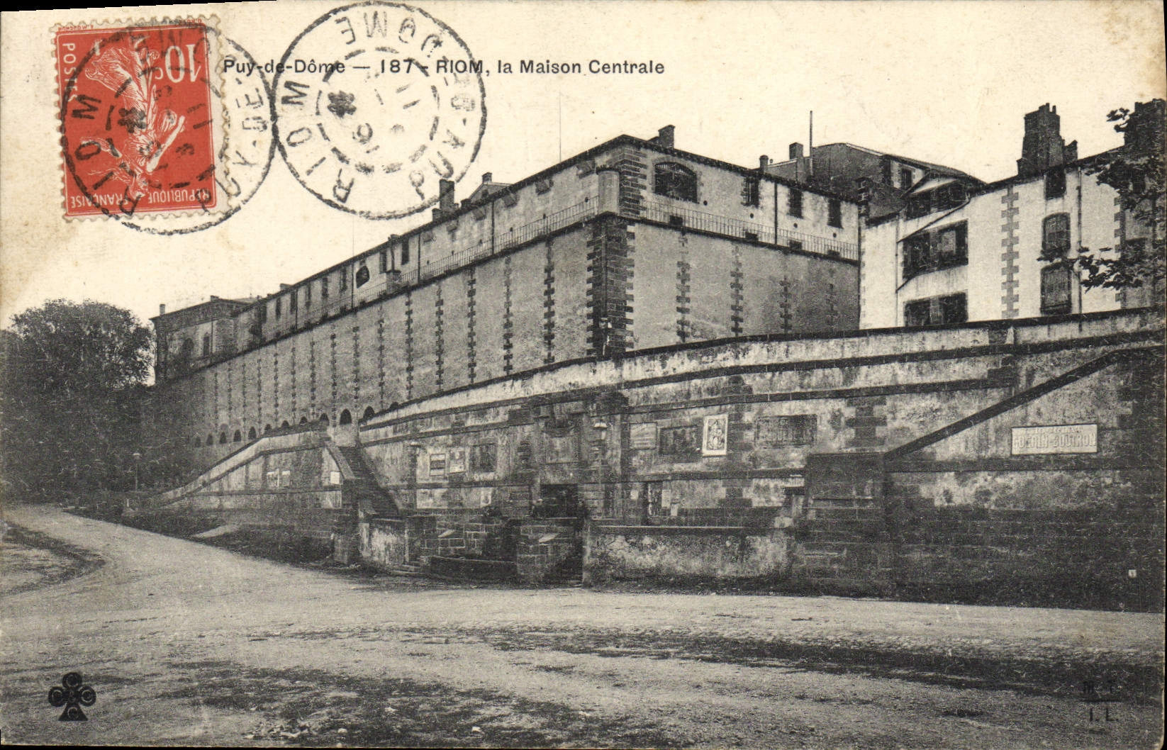 CPA Prison Riom la maison centrale
