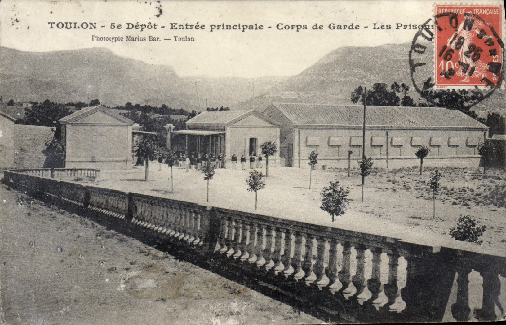 Cuerpo de la entrada principal del depósito de la prisión de Toulon de la POSTAL de la VENDIMIA 5to de las prisiones del protector
