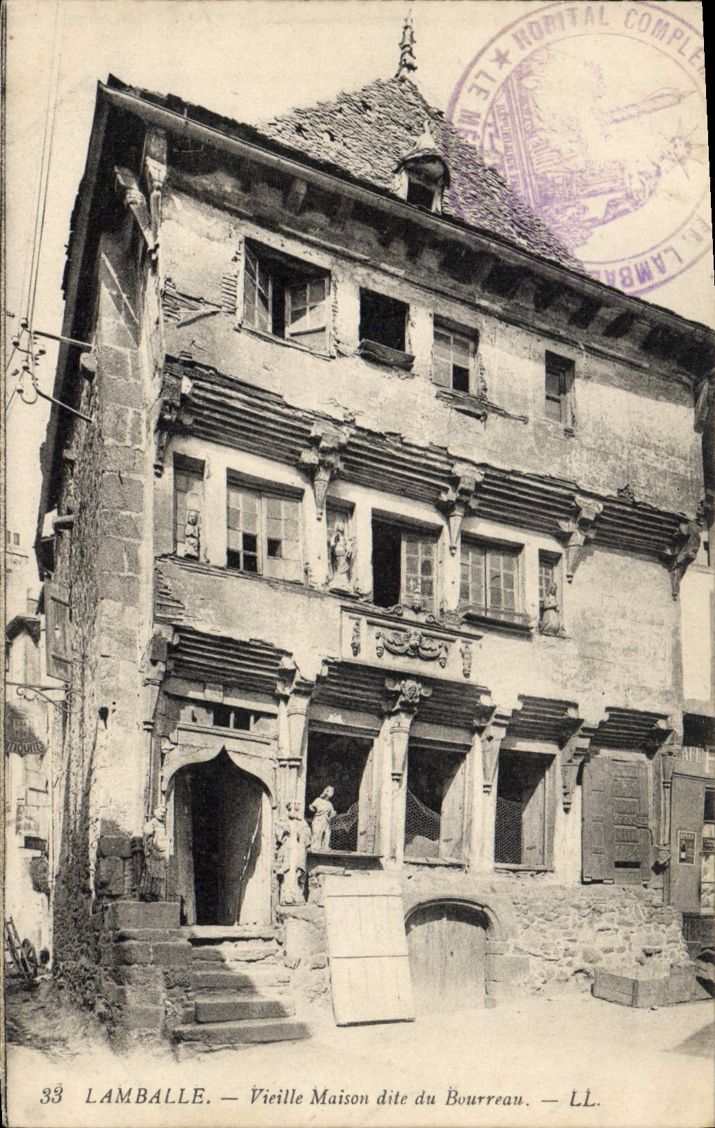 Casa de la mujer mayor de Lamballe de la prisión de la POSTAL de la VENDIMIA conocida en fecha el torturador