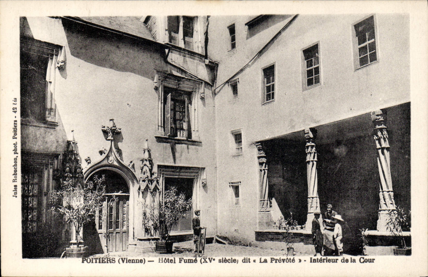 El hotel de Poitiers de la prisión de la POSTAL de la VENDIMIA fuma el prevote Interieur de la corte