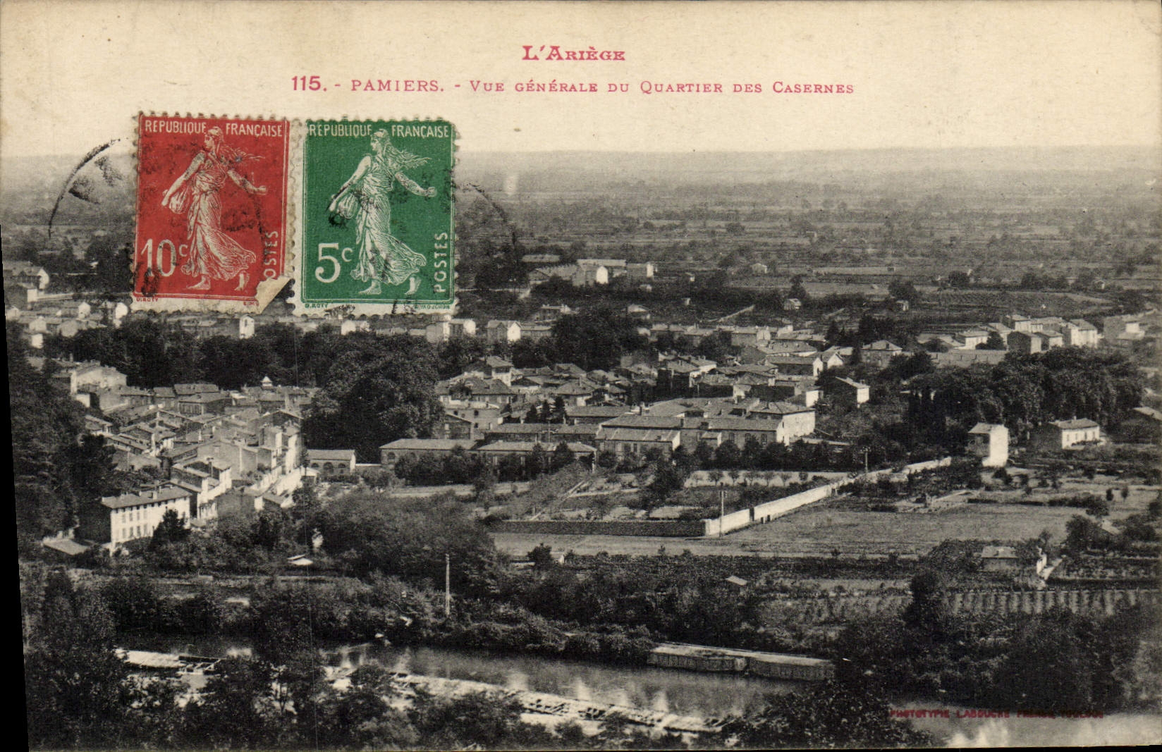 La POSTAL Militaria Pamiers de la VENDIMIA acuartela la vista del districto de los cuarteles