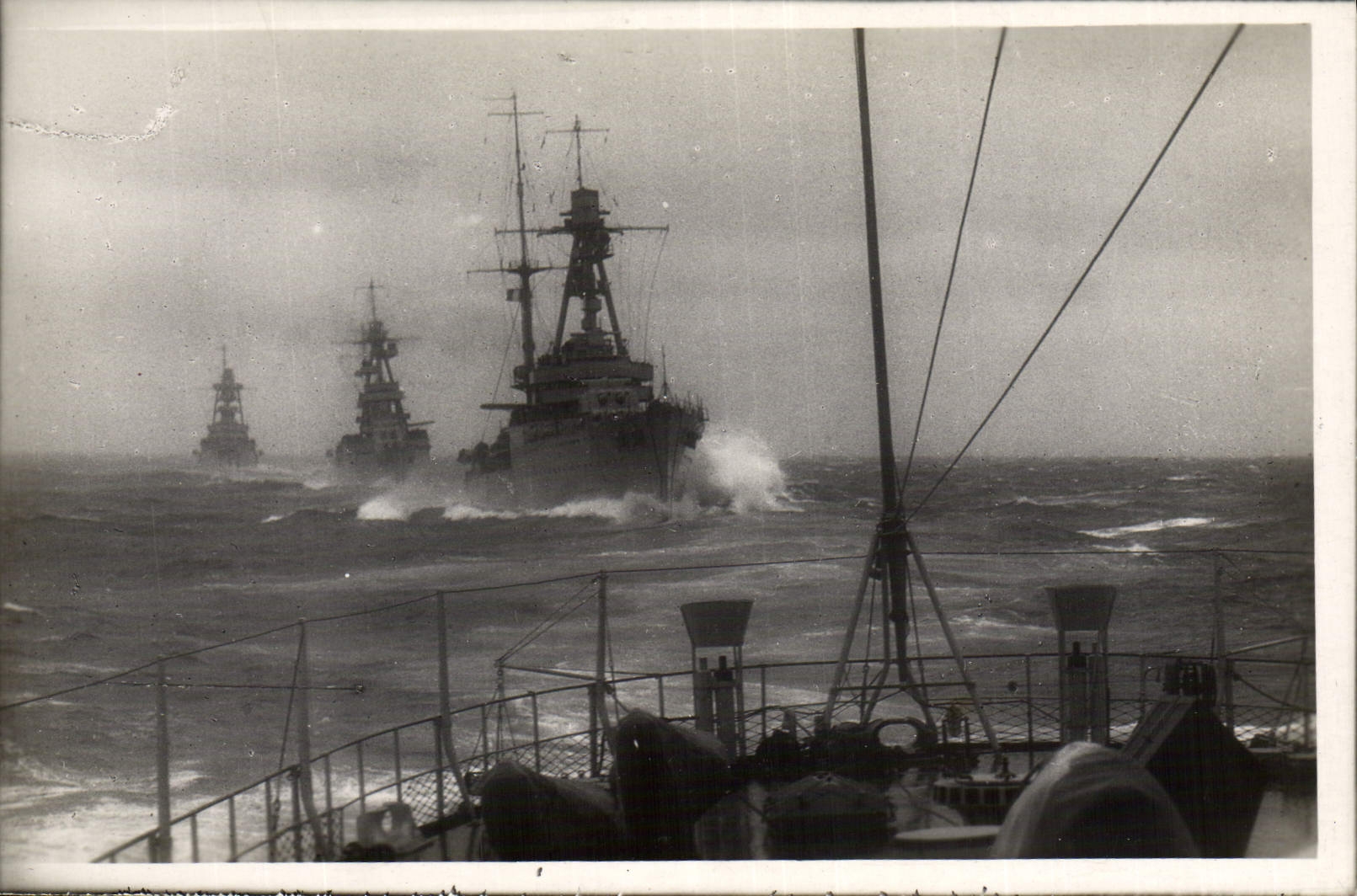 CPA Bateau de guerre 