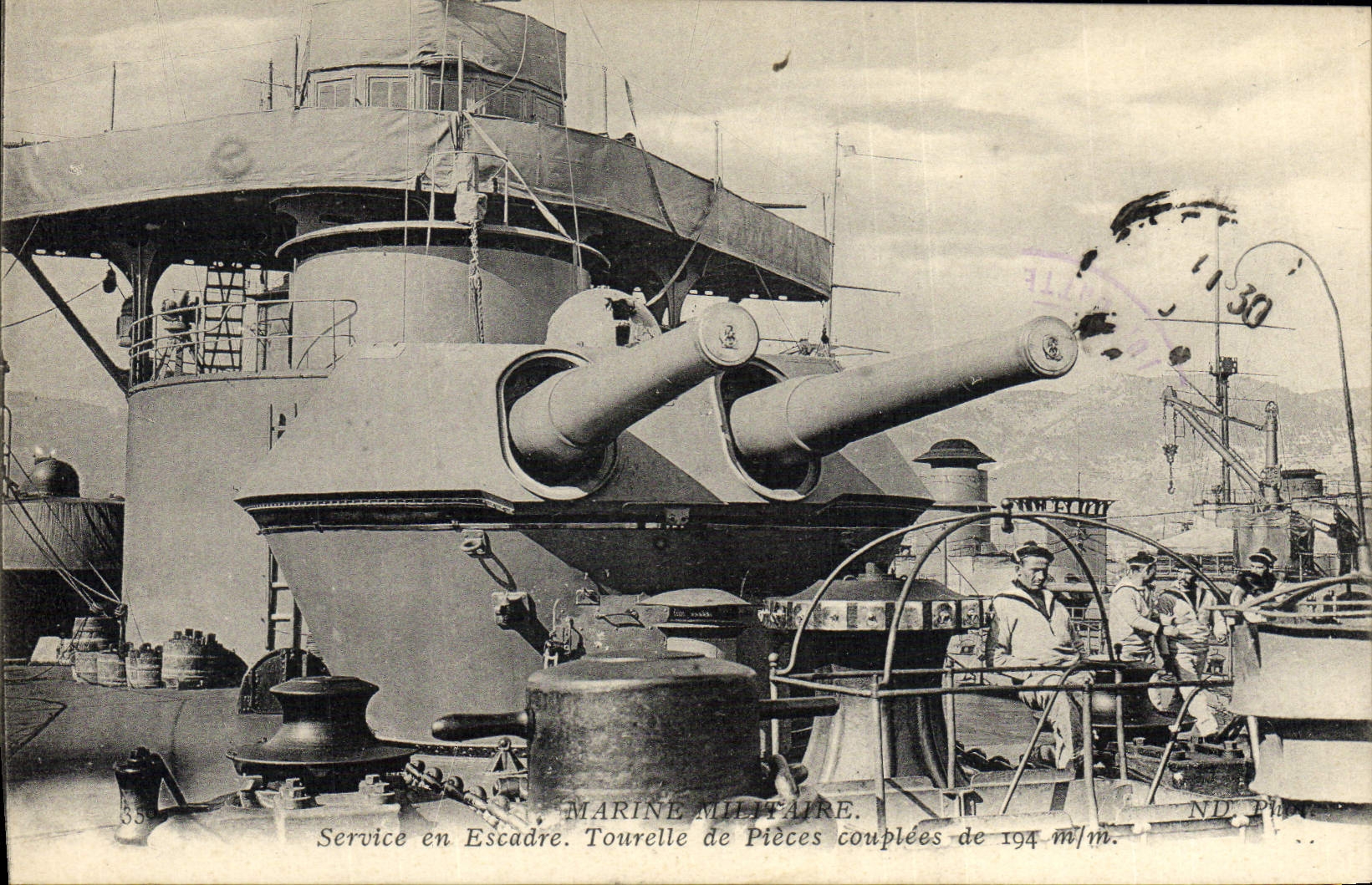 VINTAGE POSTCARD Warship Service in squadron Turret of parts couplees of 194 mm