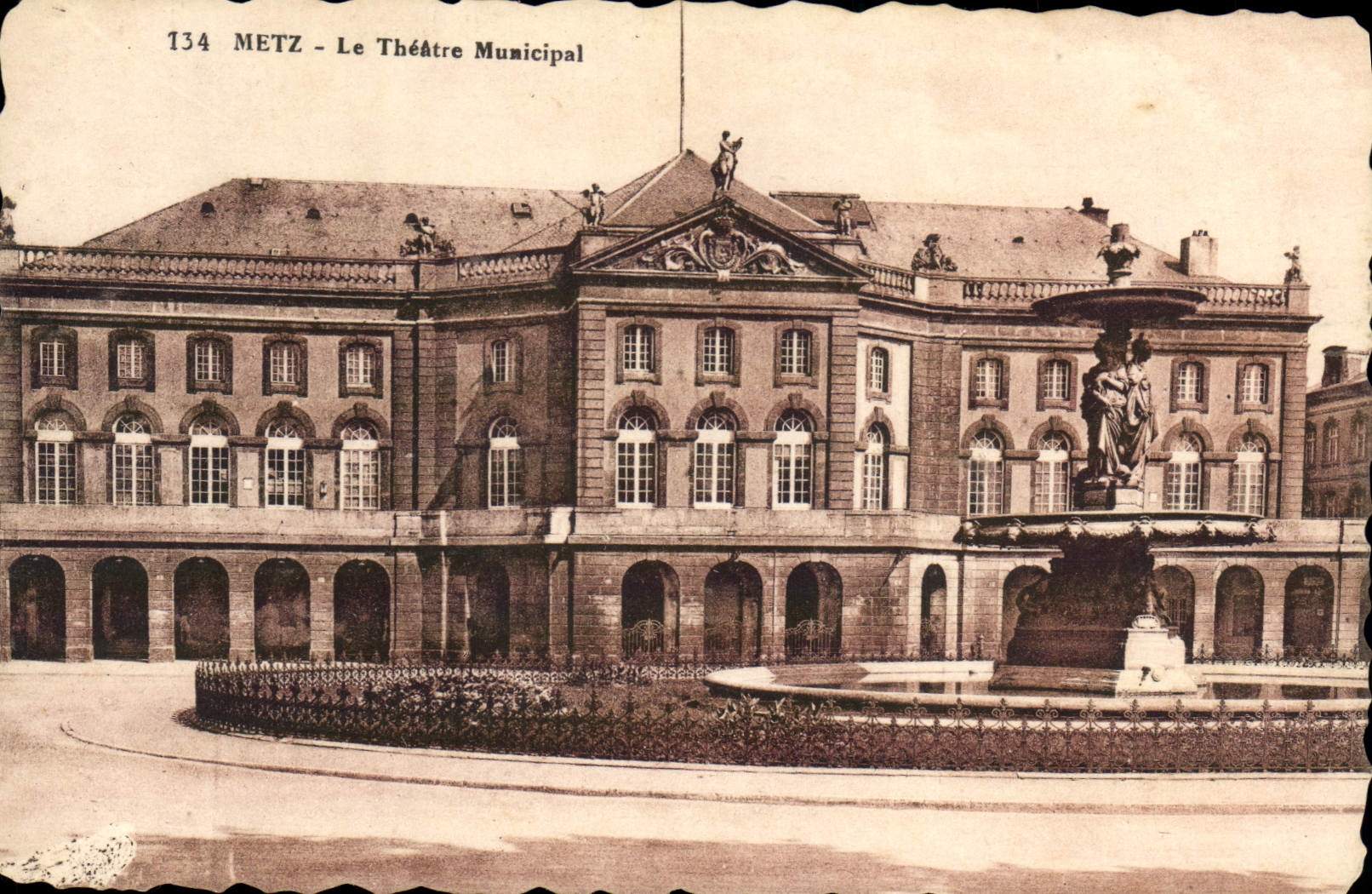 VINTAGE POSTCARD the municipal Theater Metz
