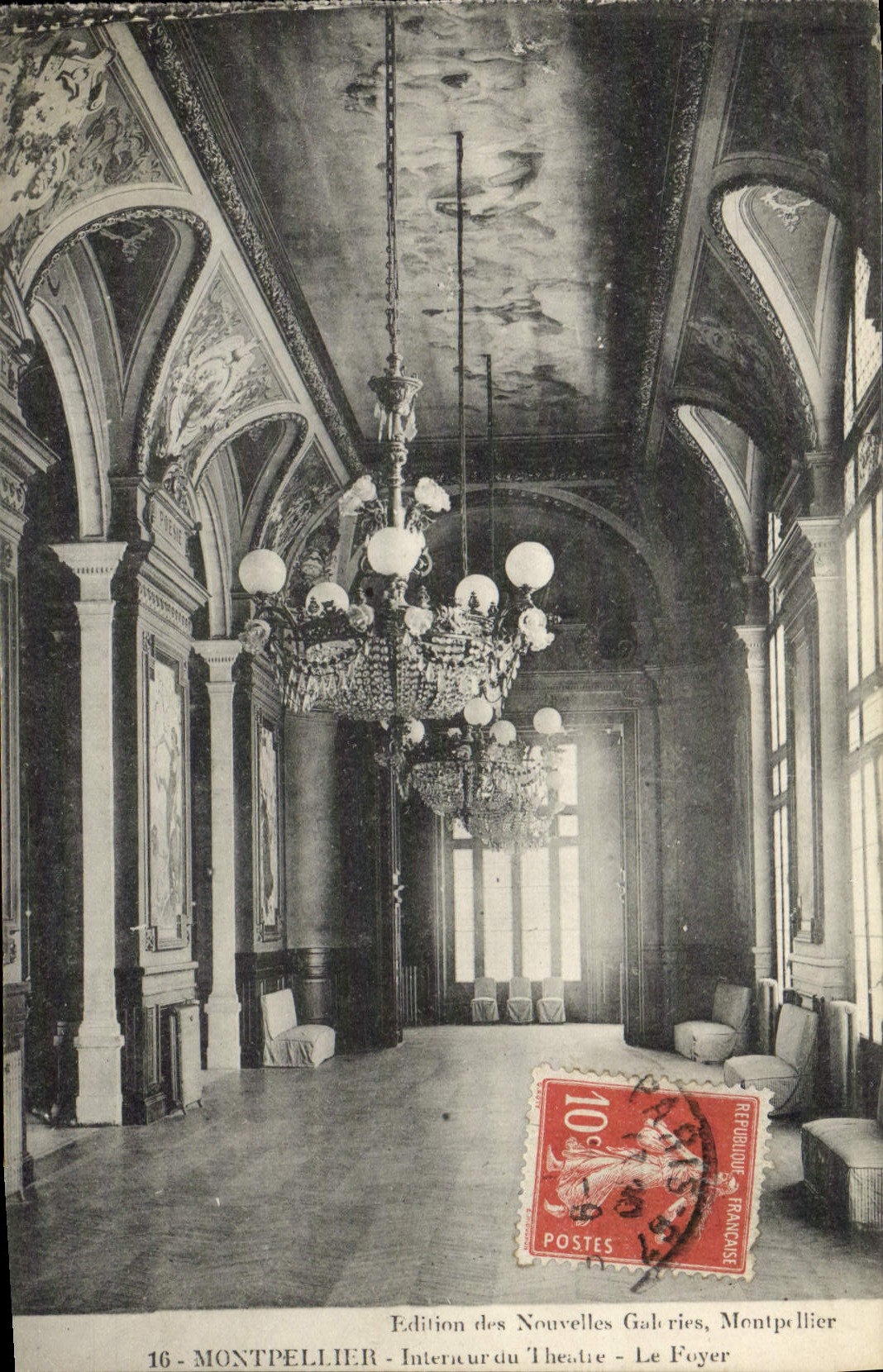 VINTAGE POSTCARD Montpellier Interior of the Theater the hearth