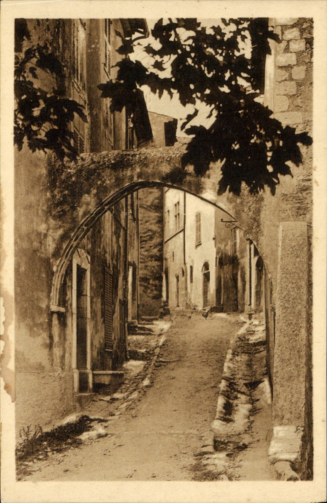 VINTAGE POSTCARD Saint Paul an old gantry