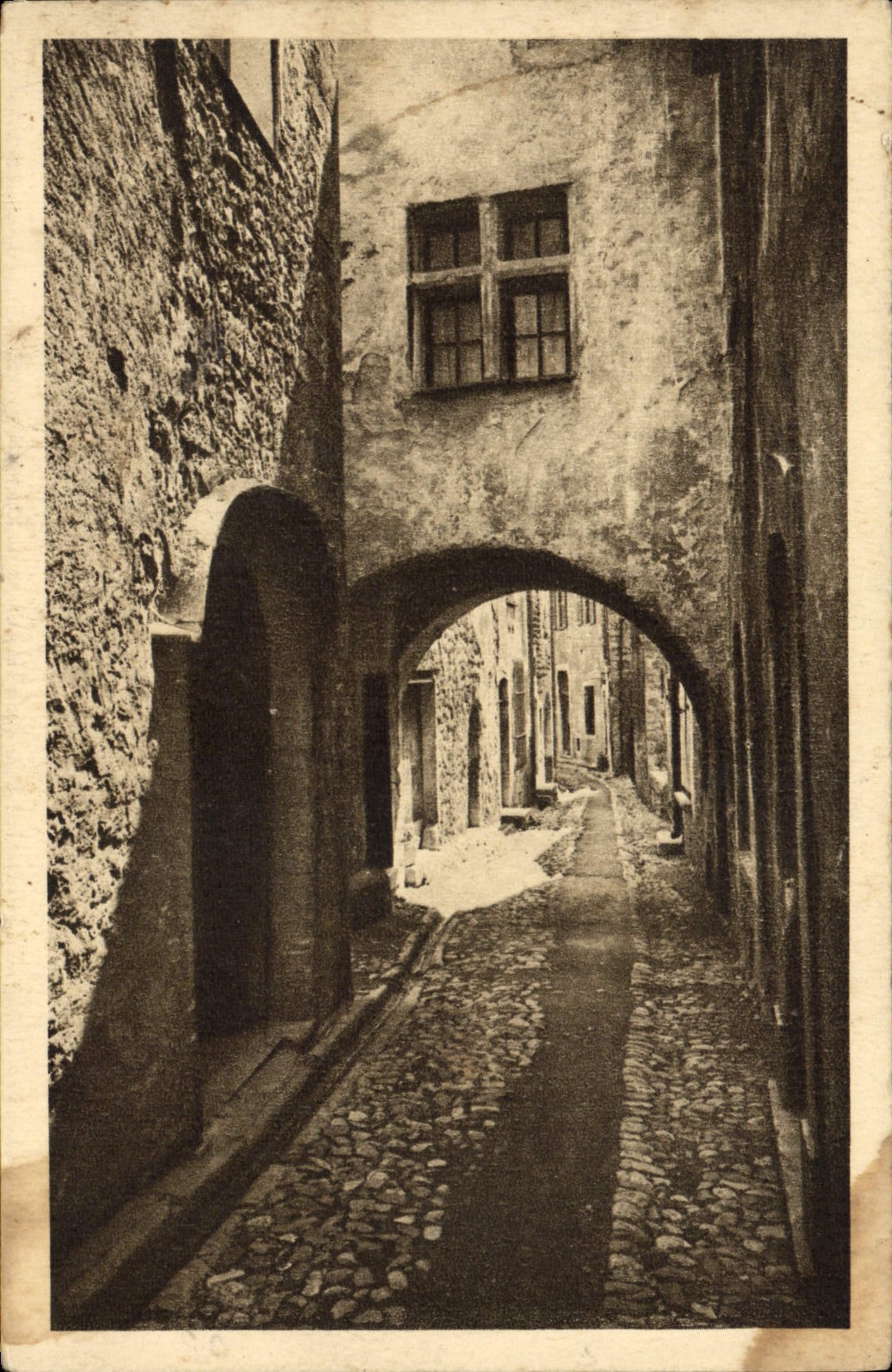 VINTAGE POSTCARD Saint Paul the pontil