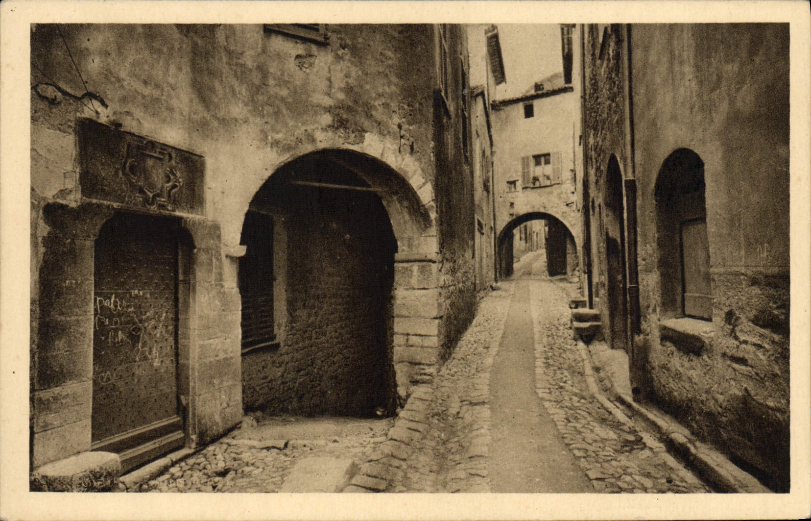 CPA Saint Paul Une porte antique