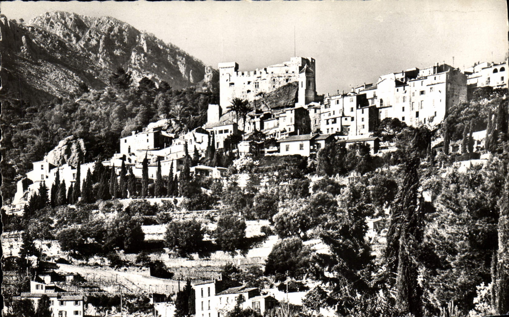 CPM Roquebrune La ville et le chateau