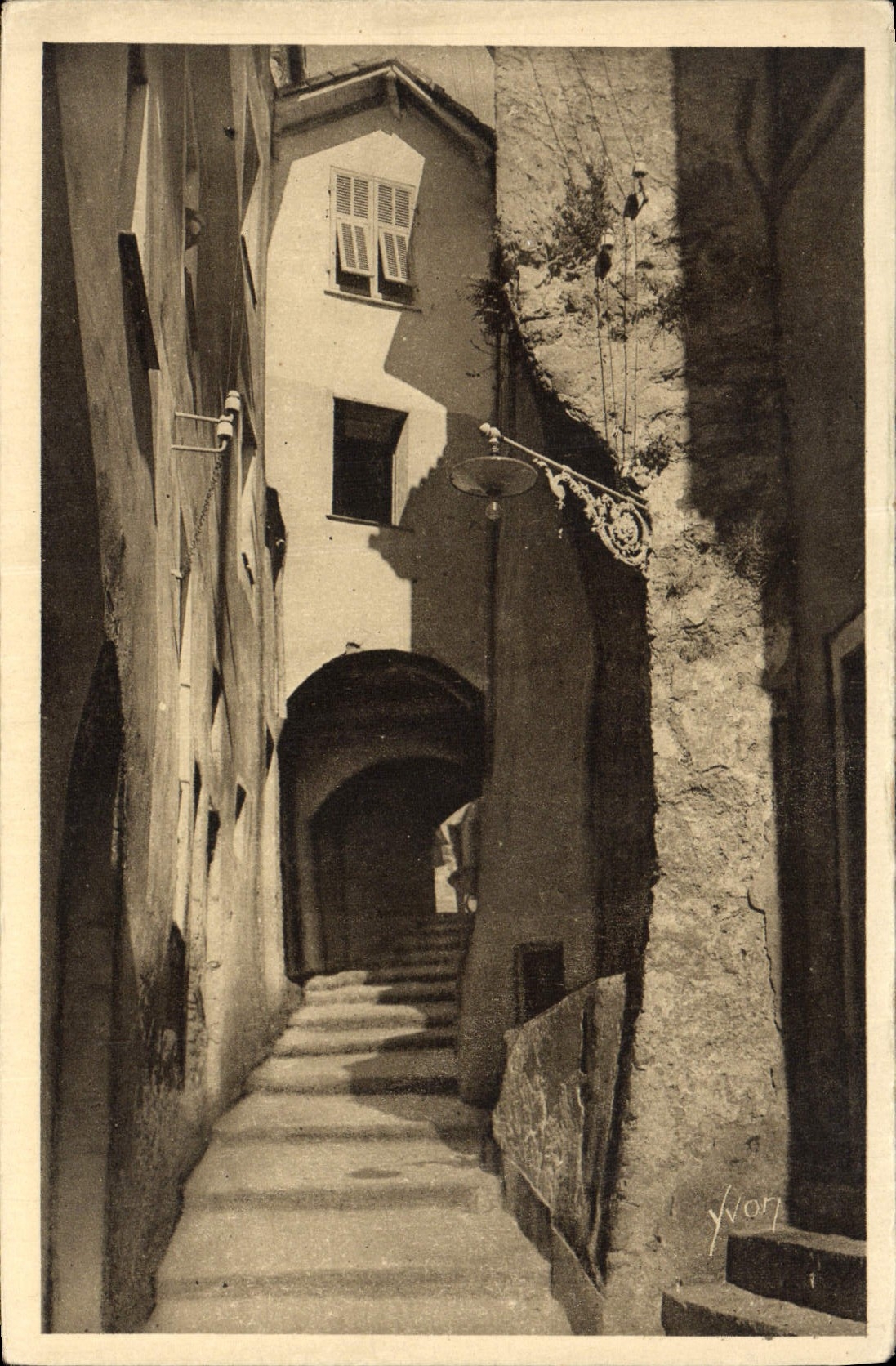 VINTAGE POSTCARD Roquebrune Cape Martin Street of the Castle