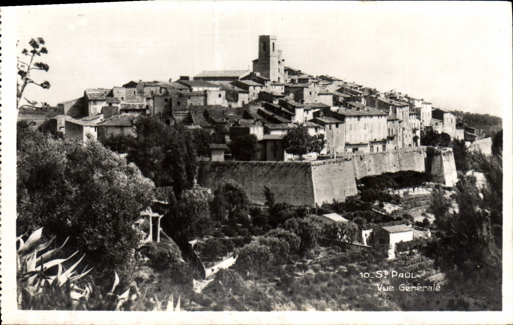 CPM Saint Paul de Vence Vue generale