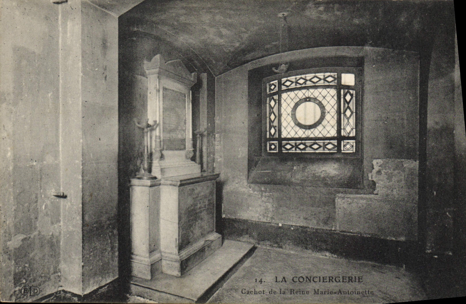 CPA Prison Paris la Conciergerie Cachot de la reine Marie Antoinette