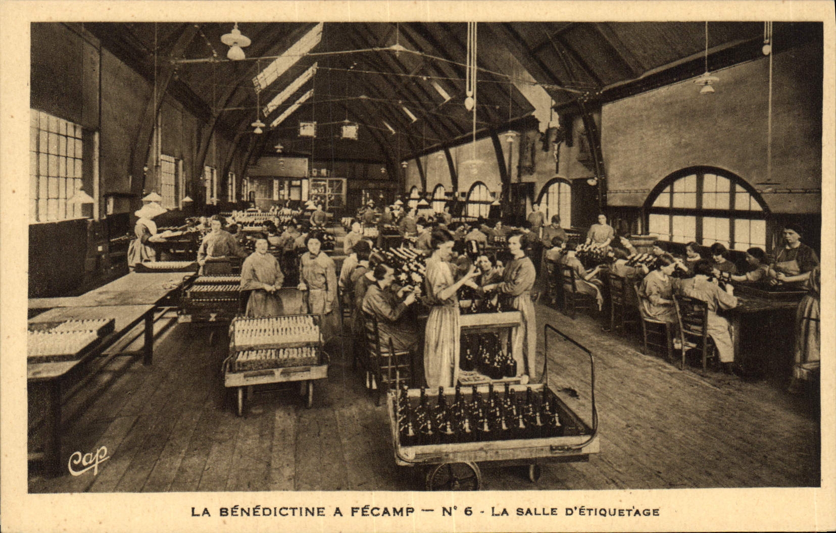 VINTAGE POSTCARD Benedictine has Fecamp the room of labelling