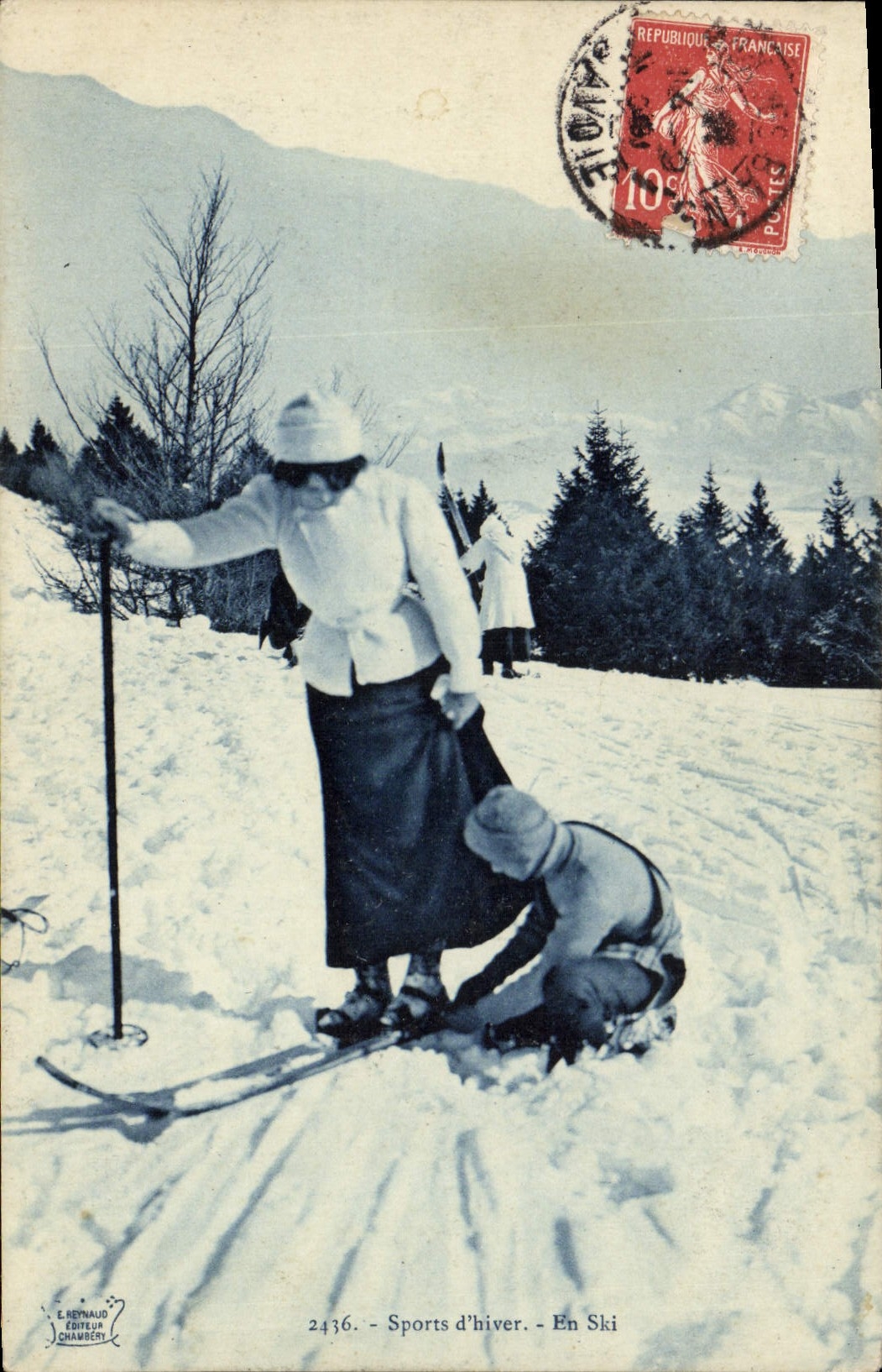 VINTAGE POSTCARD Winter sports Ski Woman